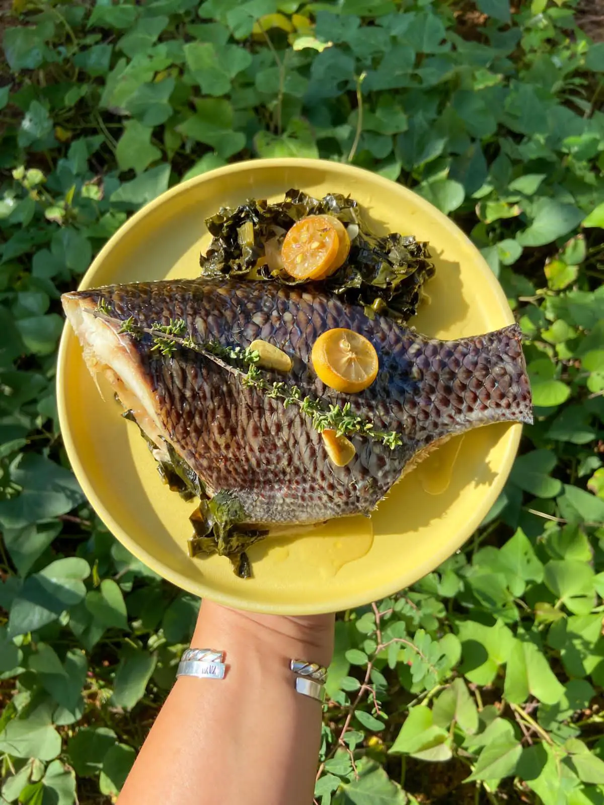 אמנון אפוי עם ירוקים